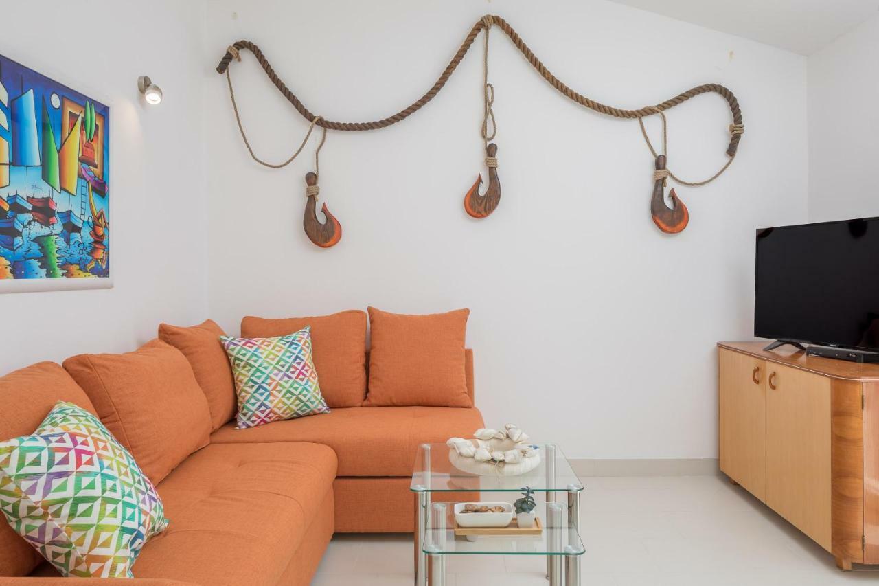 Villa Basic Sevid ภายนอก รูปภาพ
