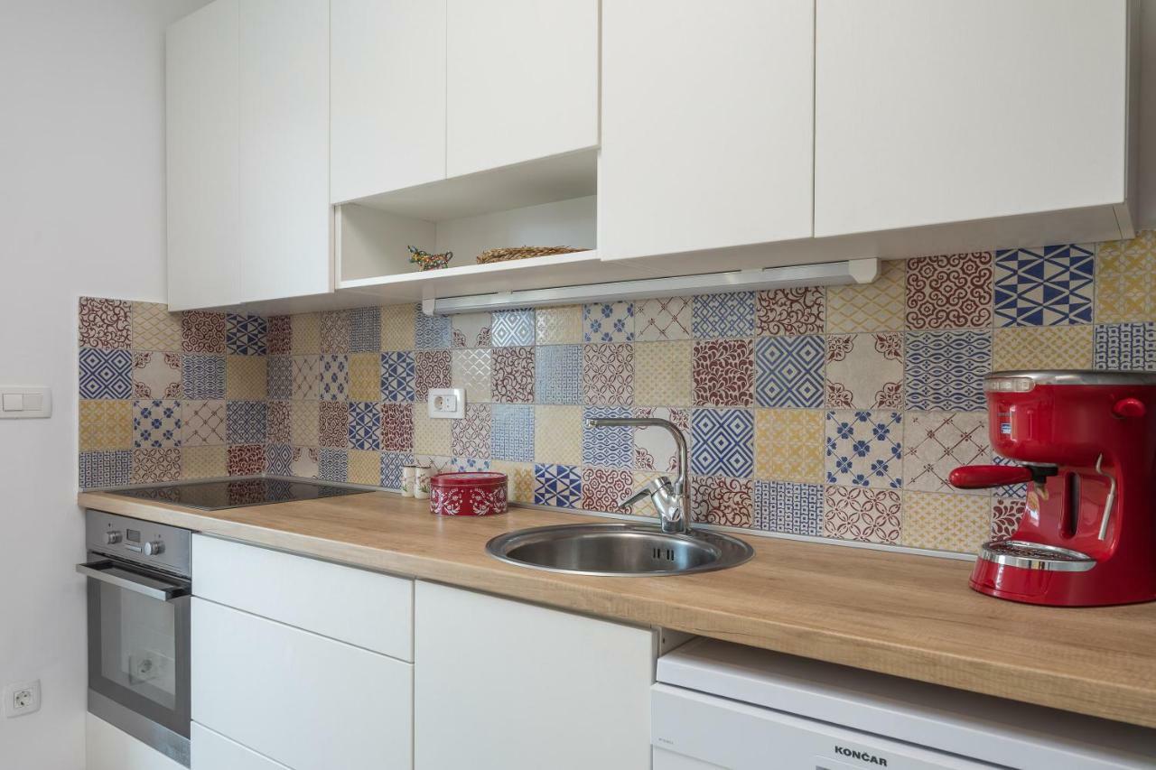 Villa Basic Sevid ภายนอก รูปภาพ