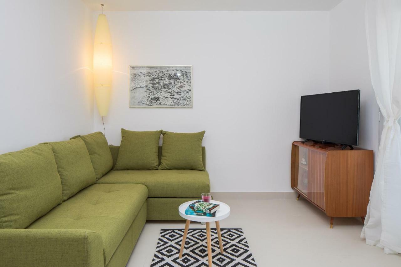 Villa Basic Sevid ภายนอก รูปภาพ
