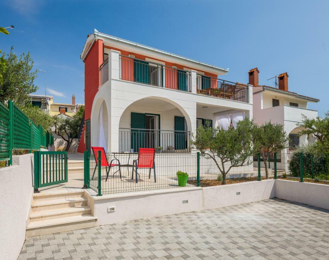 Villa Basic Sevid ภายนอก รูปภาพ